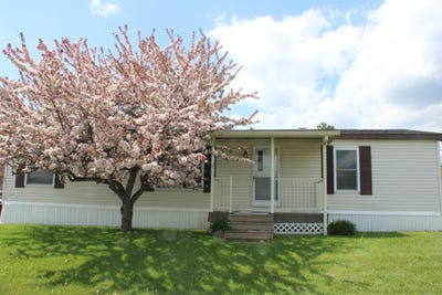 /international/us/24-ridgeview-terrace-dalton-nh-110108499566/