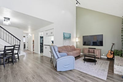 /international/us/8109-s-cottonwood-hills-cir-s-sandy-ut-110106479562/