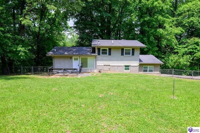 /international/us/101-hilltop-road-vine-grove-ky-110107997537/
