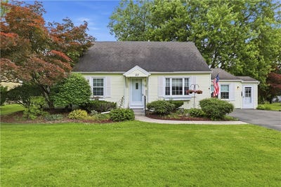 /international/us/27-meadow-view-dr-lane-penfield-ny-110108845815/