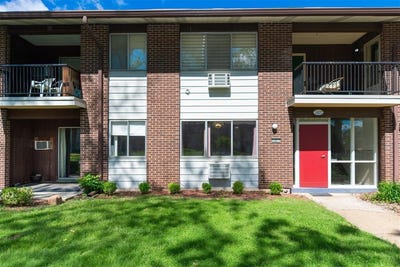 /international/us/7407-sieloff-drive-st-louis-mo-110099678328/