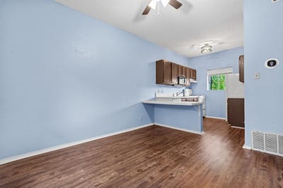 /international/us/3206-king-st-austin-tx-110107983033/