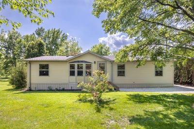 /international/us/14171-n-2150-east-road-pontiac-il-110100341989/