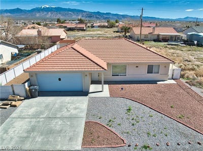 /international/us/2041-jacaranda-street-pahrump-nv-110106439435/
