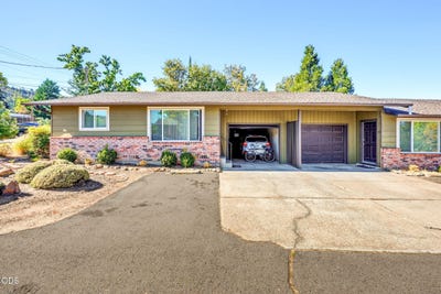 /international/us/268-w-hersey-street-ashland-or-110120092841/