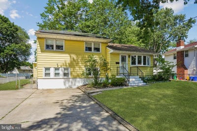 /international/us/29-trinity-place-barrington-nj-110108663862/
