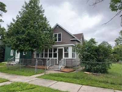 /international/us/606-wabigon-avenue-buhl-mn-110101124980/