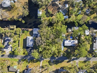 /international/us/fox-road-astor-fl-110105781074/