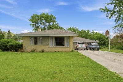/international/us/12519-s-menard-avenue-palos-heights-il-110108946119/