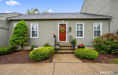 /international/us/13-riverview-drive-east-windsor-ct-110108122797/