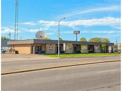 /international/us/305-w-washington-street-brainerd-mn-110108474646/