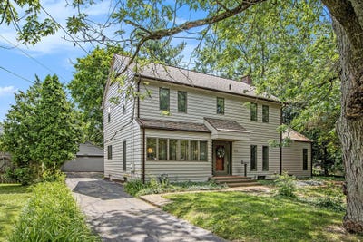 /international/us/2425-university-avenue-kalamazoo-mi-110100455108/