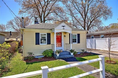 /international/us/40-northup-street-warwick-ri-110107696142/