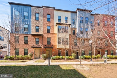 /international/us/3207-tribune-court-hyattsville-md-110106061897/
