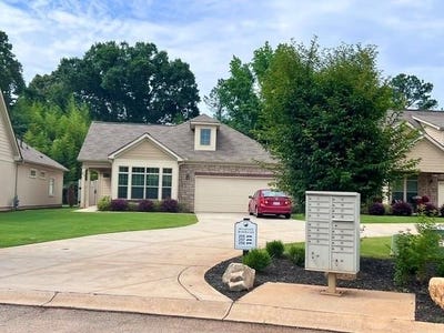 /international/us/245-fenwick-circle-mcdonough-ga-110100301744/