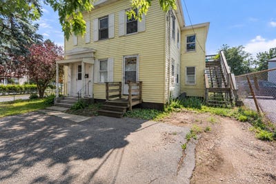 /international/us/135-irving-st-framingham-ma-110119480930/