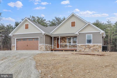 /international/us/19-mountain-laurel-drive-berkeley-springs-wv-110104854329/