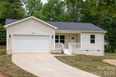 /international/us/2119-south-road-morganton-nc-110108280008/