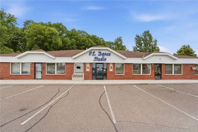 /international/us/251-8th-street-nw-elk-river-mn-110108696709/