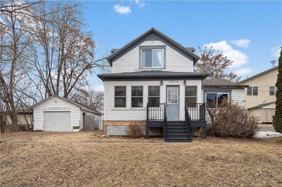 /international/us/12710-newell-ave-lindstrom-mn-110100464895/