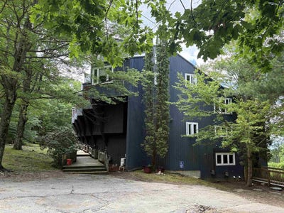 /international/us/34-weetamoo-trail-campton-nh-110108987458/