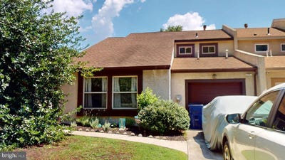 /international/us/20-peregrine-drive-voorhees-nj-110100817066/