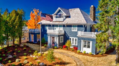 /international/us/2315-saranac-avenue-lake-placid-ny-110106811319/