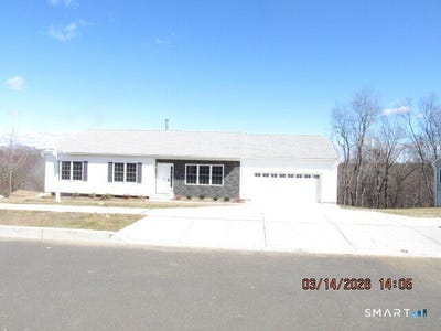 /international/us/73-warm-earth-road-naugatuck-ct-110105254767/