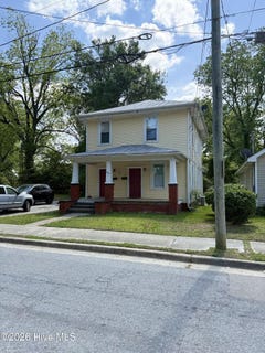 /international/us/303-paris-avenue-greenville-nc-110107830334/