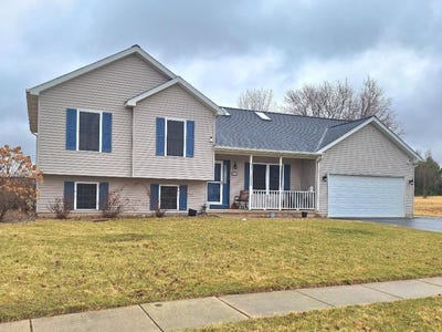 /international/us/602-sandra-street-kingston-il-110105902815/