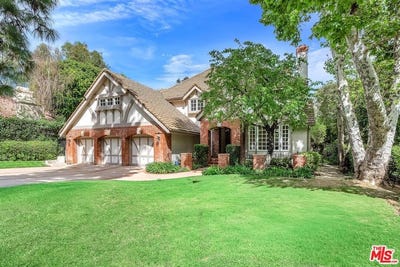 /international/us/3225-iredell-ln-studio-city-ca-110108445187/