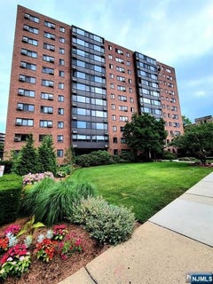 /international/us/90-prospect-avenue-hackensack-nj-110108256045/