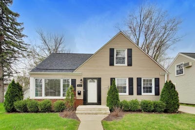/international/us/909-e-oakton-street-arlington-heights-il-110108028703/