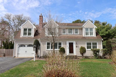 /international/us/67-raymond-avenue-south-yarmouth-ma-110107488204/
