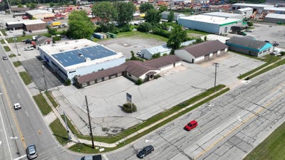 /international/us/3101-s-saginaw-road-midland-mi-110101142624/