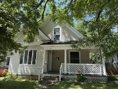 /international/us/717-s-market-avenue-springfield-mo-110108019976/