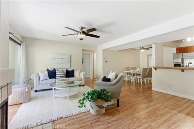 /international/us/25712-le-parc-lake-forest-ca-110100021242/