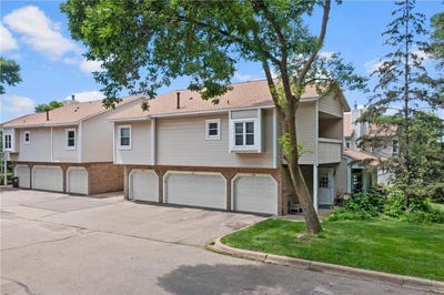 /international/us/5304-highpointe-terrace-bloomington-mn-110108945213/