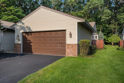 /international/us/1171-creekview-drive-muskegon-mi-110101425802/