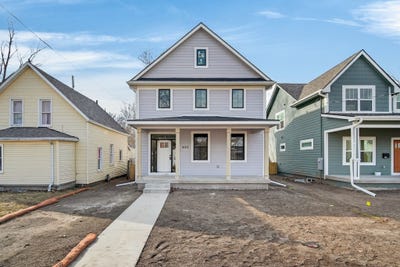 /international/us/425-e-granger-avenue-des-moines-ia-110106772273/