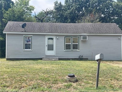 /international/us/2714-frisco-avenue-parsons-ks-110119626449/