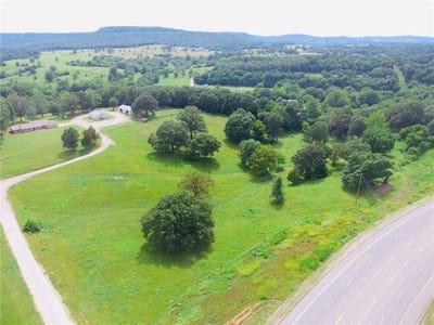 /international/us/11339-highway-62-green-forest-ar-110100586787/