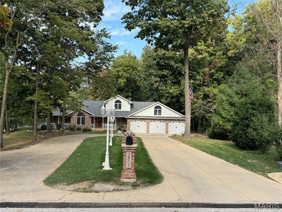 /international/us/2805-bear-creek-drive-vandalia-il-110108120277/