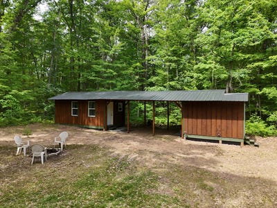 /international/us/4570-mary-road-wellston-mi-110109134748/