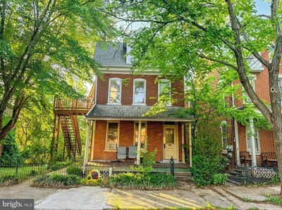 /international/us/657-n-charlotte-street-pottstown-pa-110108684887/