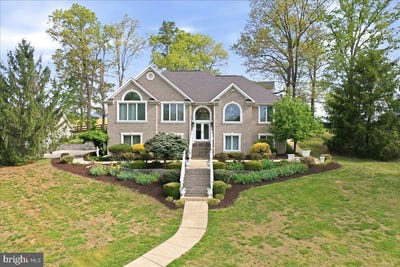 /international/us/100-cottage-drive-luray-va-110108446004/