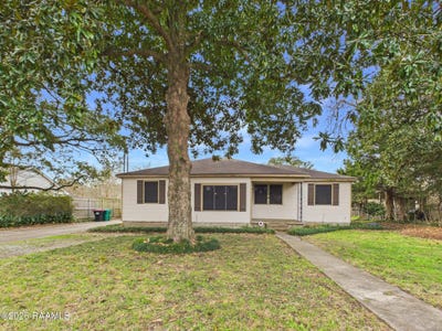 /international/us/154-catherine-street-lafayette-la-110105847124/