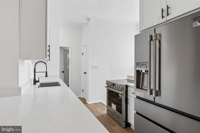/international/us/4748-old-court-road-baltimore-md-110108882897/