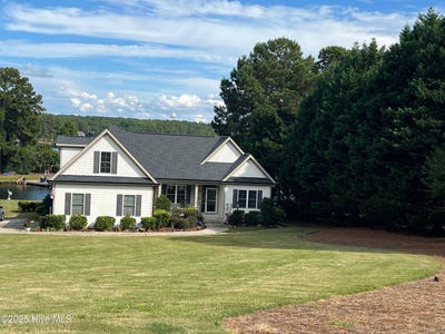 /international/us/127-shaw-drive-west-end-nc-110103677994/