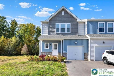 /international/us/22-olivia-way-mountain-top-pa-110120484270/
